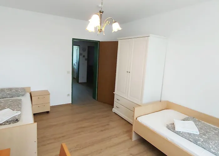 Apartment Penthouse Near Nuernberg Petersaurach