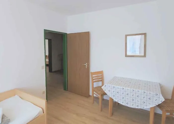 Penthouse Near Nuernberg Apartment *