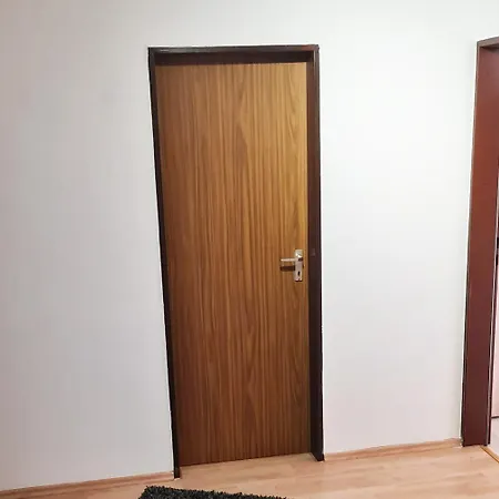 Penthouse Near Nuernberg Apartment *