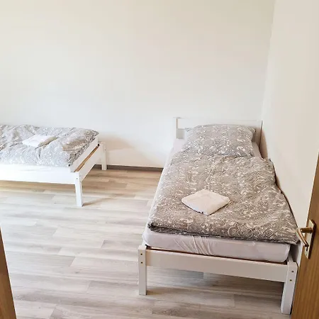 Penthouse Near Nuernberg Apartment *