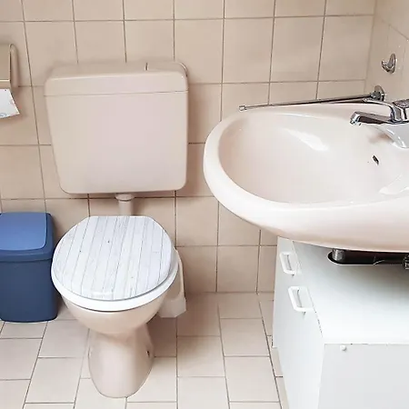 Penthouse Near Nürnberg * Petersaurach